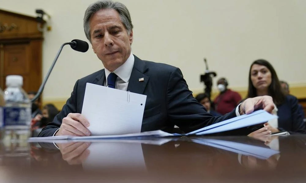 Politico: Στην ''φόρα'' τα σχέδια του Μπάιντεν για την Κίνα από το Μπλίνκεν